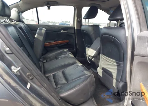 2011 Honda Accord 2.4 Ex-L z USA, uszkodzony, nr VIN 1HGCP2F88BA072421